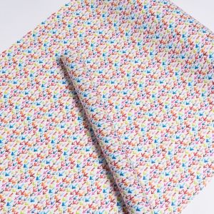 Papier cadeau flches multicolores en 0.70 x 50 m
